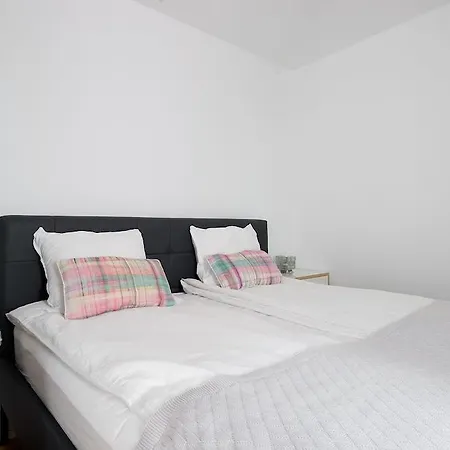 Almamater * Лісабон